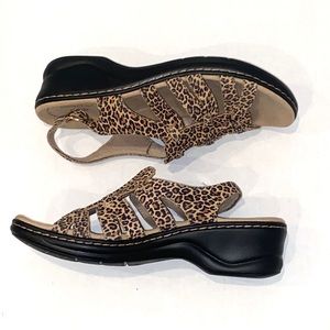 Clarks Leximarigold Leopard Suede Sandals Ultimate Comfort Collection New sz 10